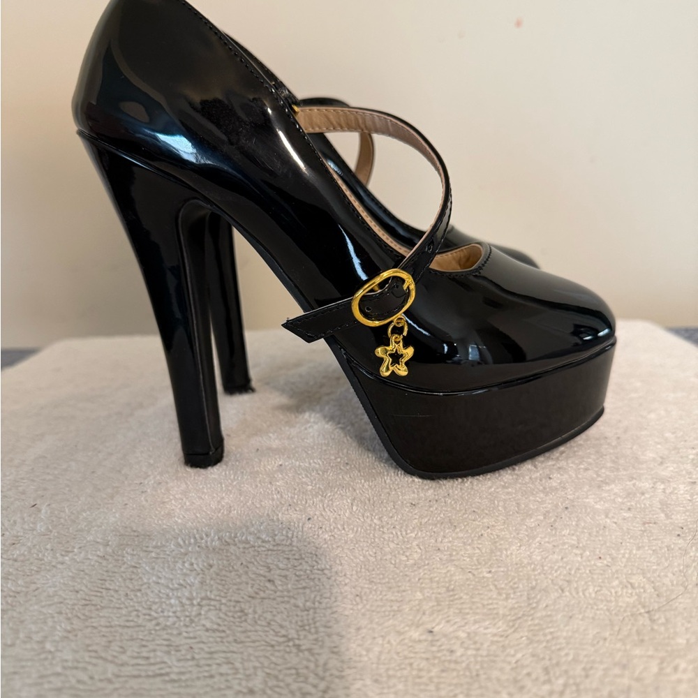 Elegant Black Platform Heels with Charm Detail